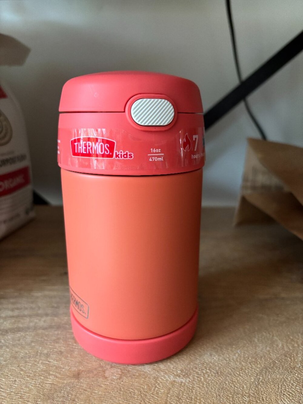 NWT Thermos 16 oz Funtainer - Apricot
